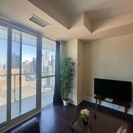 Two Br Two Ba Condo Face To Cn Tower Step To Rogers Centre Toronto Ngoại thất bức ảnh