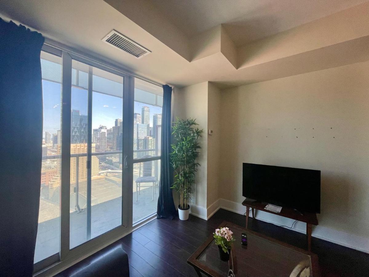 Two Br Two Ba Condo Face To Cn Tower Step To Rogers Centre Toronto Ngoại thất bức ảnh